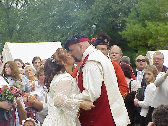 Wedding kiss - River of Time 2005