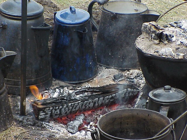 Cooking fire and kettles